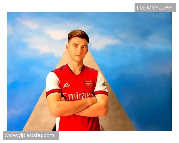 足球明星时尚风采展现各类球衣与个人服饰的精彩瞬间